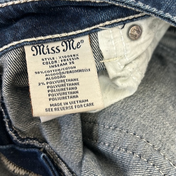 Miss Me Women’s Jeans THE M SERIES 28 Style X1022BL boot cut dark wash - Picture 8 of 9